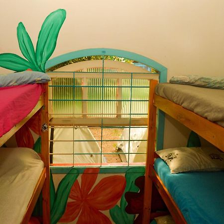 Hostel Tropico De Capricornio - Itagua أوباتوبا الغرفة الصورة