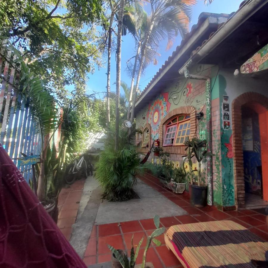 Hostel Tropico De Capricornio - Itagua أوباتوبا المظهر الخارجي الصورة